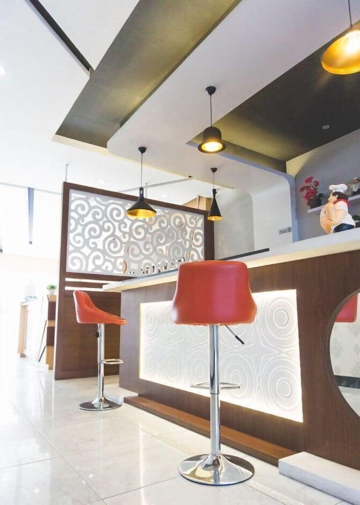 פקאנבארו Oyo 1825 Marcopolo Homestay מראה חיצוני תמונה