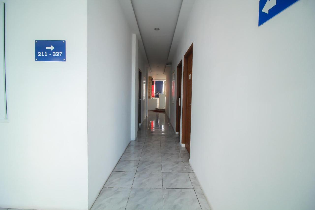 פקאנבארו Oyo 1825 Marcopolo Homestay מראה חיצוני תמונה