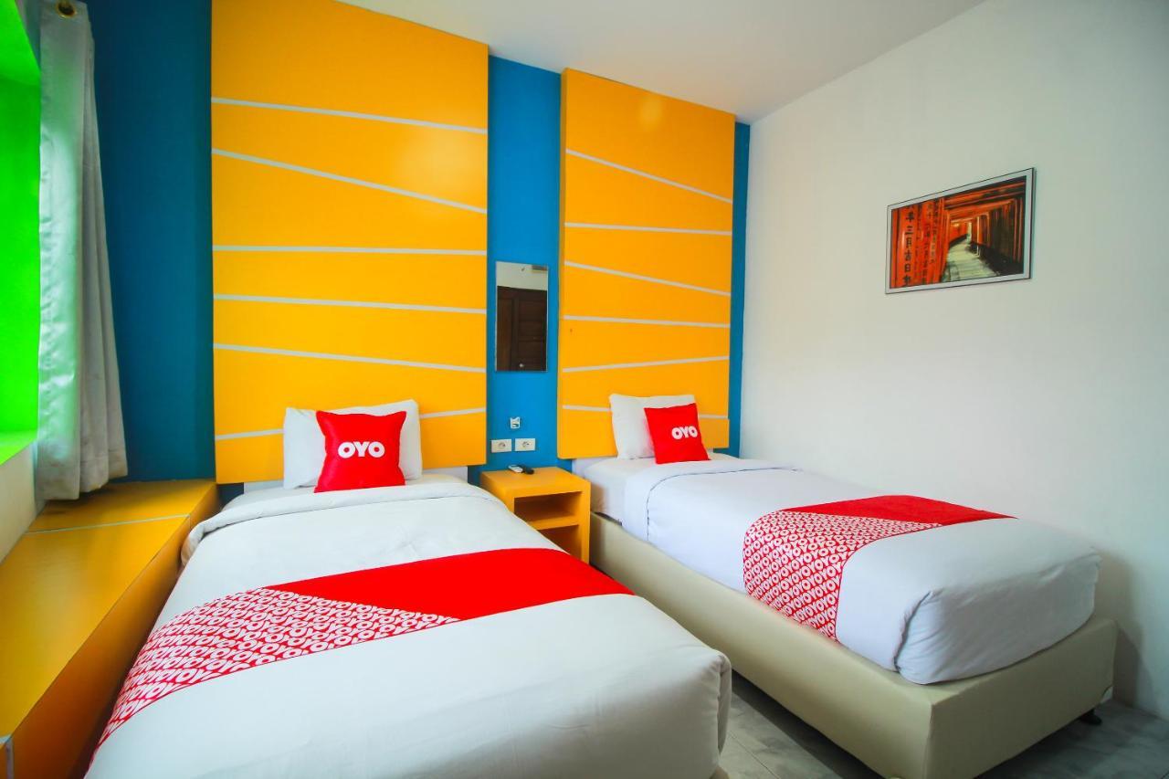 פקאנבארו Oyo 1825 Marcopolo Homestay מראה חיצוני תמונה